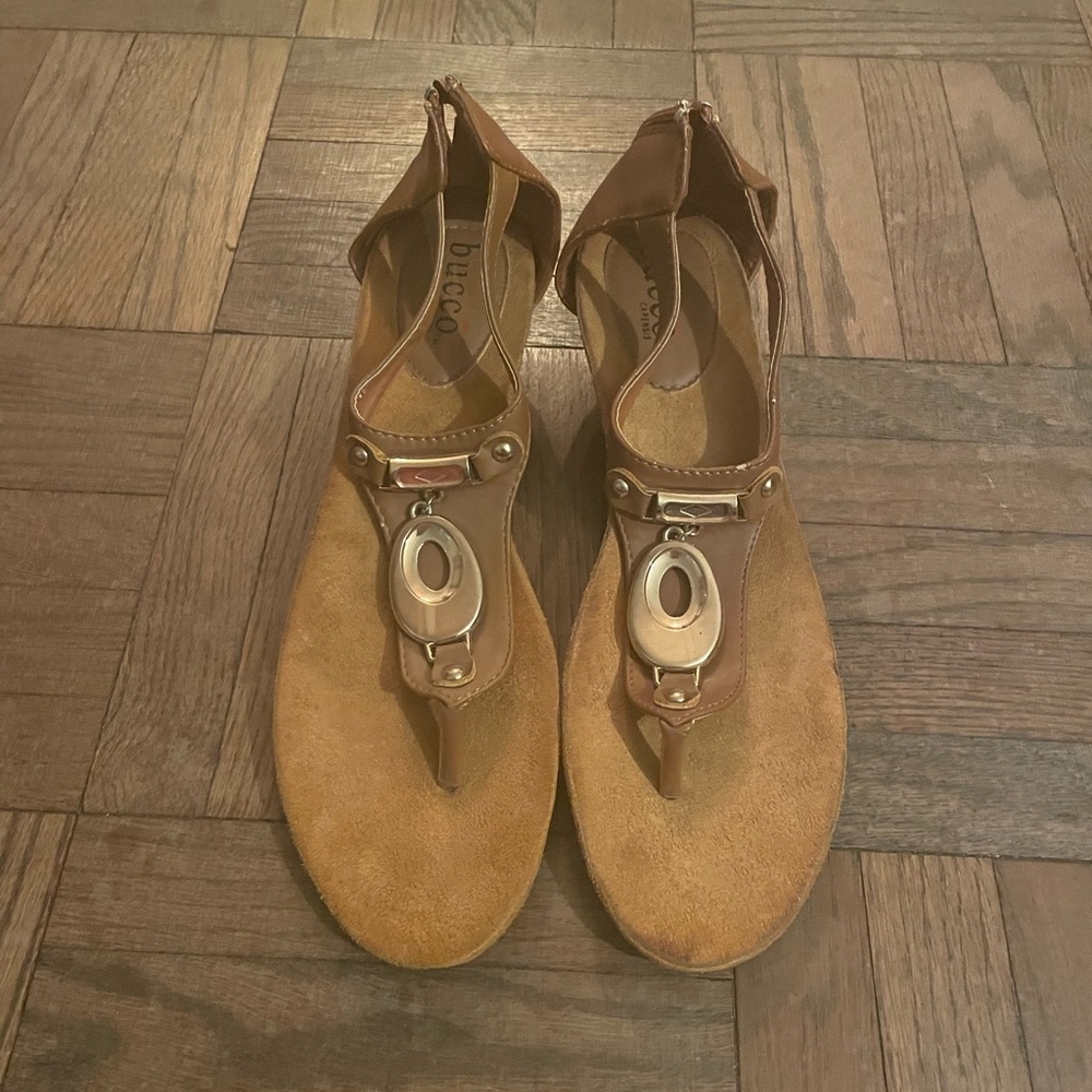 Bucco sandals